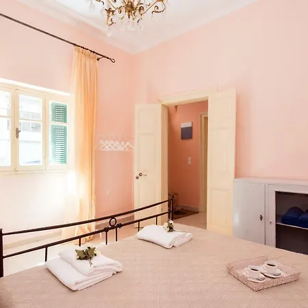 Casa Tatouris Apartment *