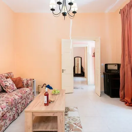 Casa Tatouris *